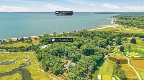 240 Meadow Ln, Cutchogue, NY 11935