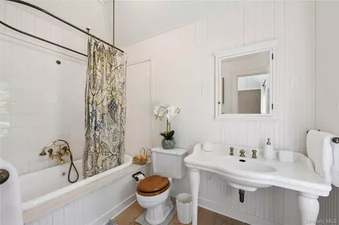 100 90 Briar Patch Rd, East Hampton, NY 11937 photo 24
