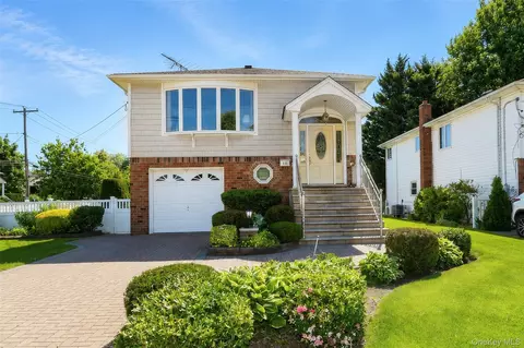 49 Lee Ave, North Hempstead, NY 11507