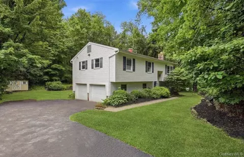 138 Kent Shore Dr, Kent, NY 10512