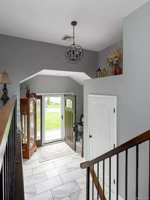 Entry Way - 8 Willow Rd, Beacon, NY 12508 photo 1 of 2
