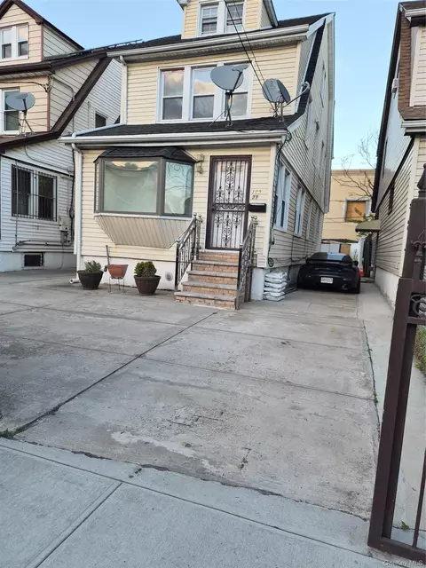109-33 135th St, New York, NY 11420