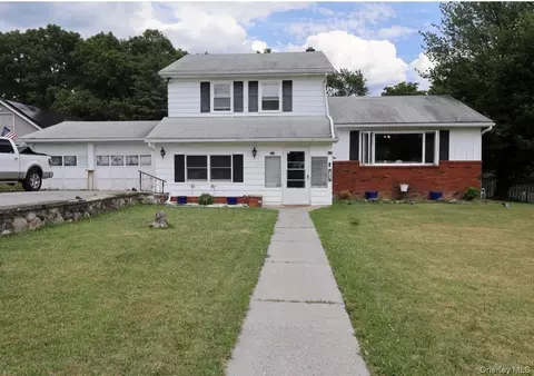 114 Prospect Ave, Maybrook, NY 12543