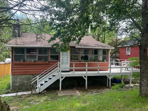 118 E Thompson Pl, Smallwood, NY 12778