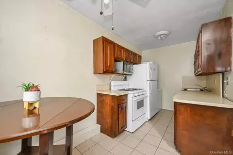 Other - 16051 17th Ave #LOWER, Whitestone, NY 11357 photo 2 of 4