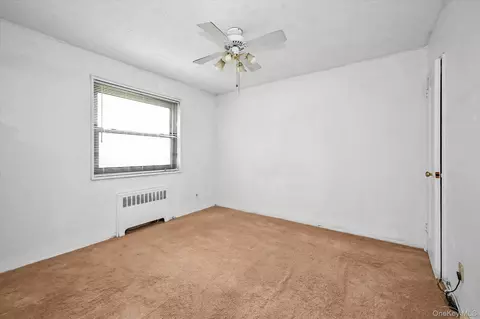 Bedroom - 16051 17th Ave #LOWER, Whitestone, NY 11357 photo 4 of 5