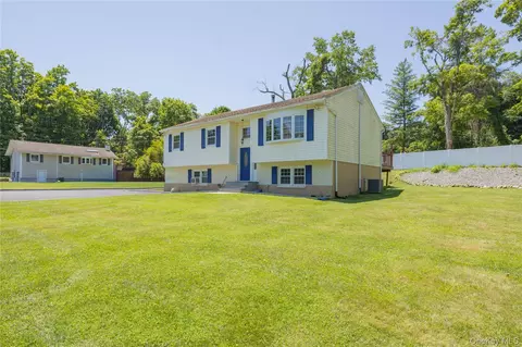 3709 Foothill St, Yorktown, NY 10547
