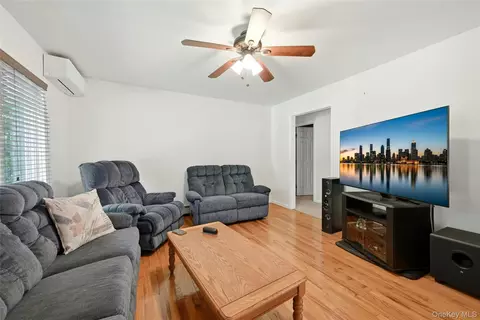 Living - 76 Lyman Rd, Brookhaven, NY 11772 photo 1 of 4