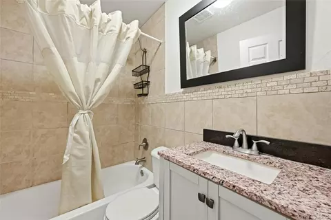 Bath - 76 Lyman Rd, Brookhaven, NY 11772 photo 1 of 1