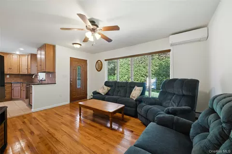 Living - 76 Lyman Rd, Brookhaven, NY 11772 photo 4 of 4