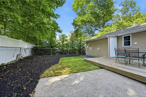 Exterior - 76 Lyman Rd, Brookhaven, NY 11772 photo 5 of 6