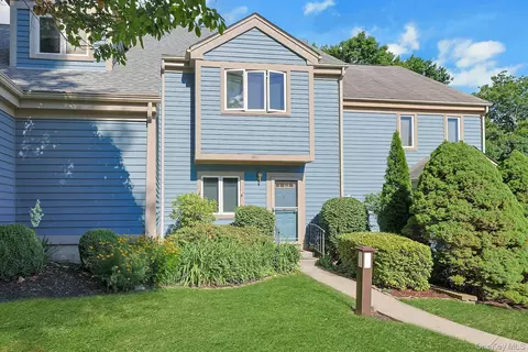 3902 Hickory Ct, Peekskill, NY 10566