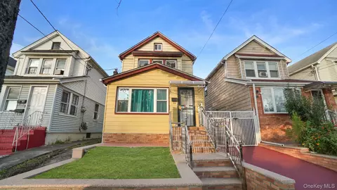 90-53 Francis Lewis Blvd, New York, NY 11428