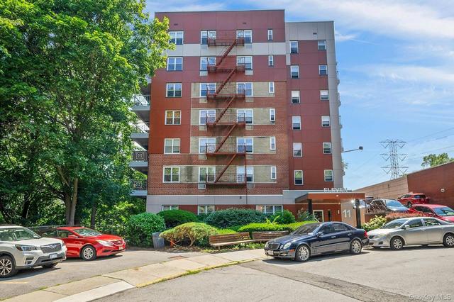 11 Balint Dr #745, Yonkers, NY 10710