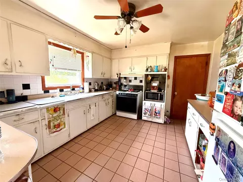 Kitchen - 858 Route 52, Fishkill, NY 12524 photo 1 of 2