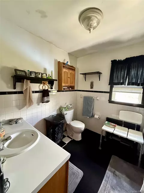 Bath - 858 Route 52, Fishkill, NY 12524 photo 1 of 1