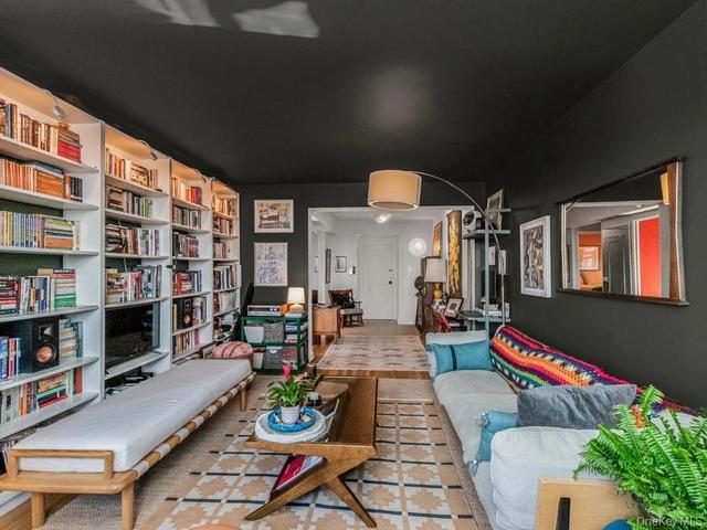 3840 Greystone Ave #6P, New York, NY 10463