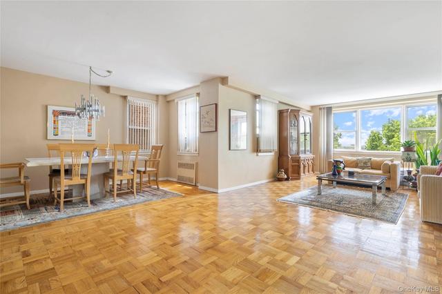 3135 Johnson Ave #11C, New York, NY 10463