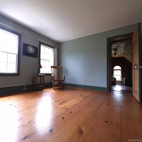 Bedroom - 143 Starbarrack Rd, Red Hook, NY 12571 photo 2 of 3