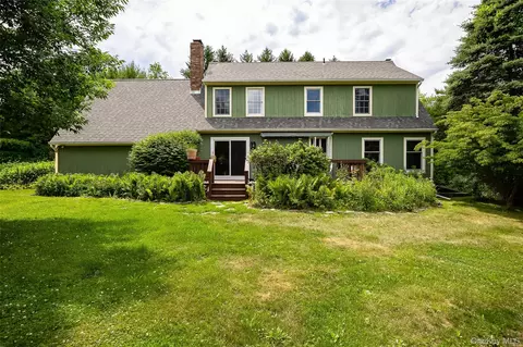 Exterior - 143 Starbarrack Rd, Red Hook, NY 12571 photo 2 of 6