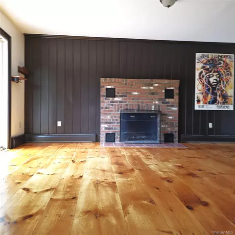 Living - 143 Starbarrack Rd, Red Hook, NY 12571 photo 1 of 3