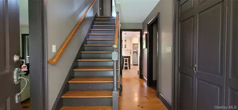 Entry Way - 143 Starbarrack Rd, Red Hook, NY 12571 photo 1 of 2