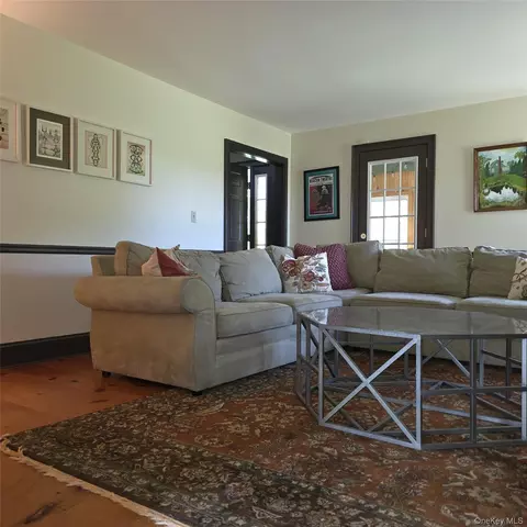 Living - 143 Starbarrack Rd, Red Hook, NY 12571 photo 3 of 3