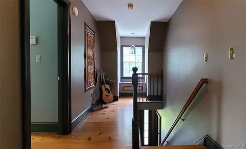 Entry Way - 143 Starbarrack Rd, Red Hook, NY 12571 photo 2 of 2