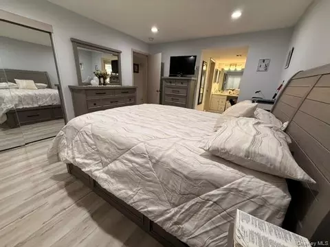 Bedroom - 4205 Fox Ln, Poughkeepsie, NY 12603 photo 3 of 5