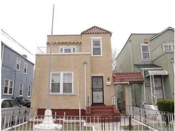 13415 232nd St, Laurelton, NY 11413