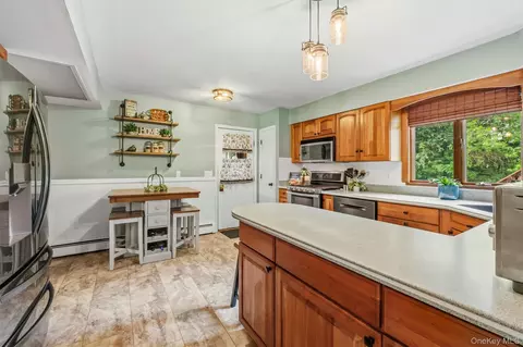 Kitchen - 10 Concord Rd, Fishkill, NY 12524 photo 3 of 4