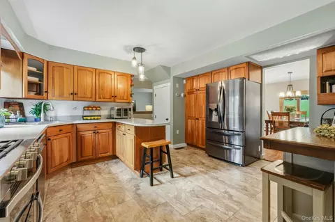 Kitchen - 10 Concord Rd, Fishkill, NY 12524 photo 2 of 4