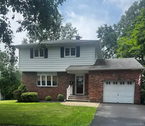24 Fairview Ln, Orangetown, NY 10962