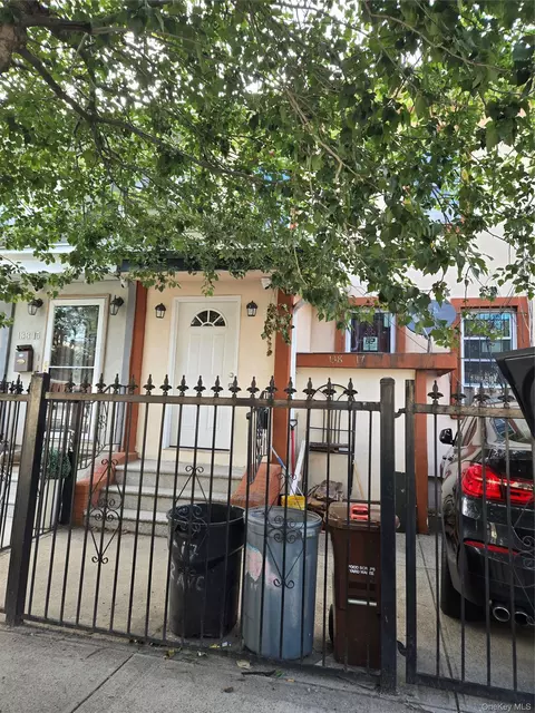 13817 102nd Ave, Jamaica, NY 11435
