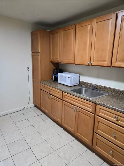 13817 102nd Ave, Jamaica, NY 11435