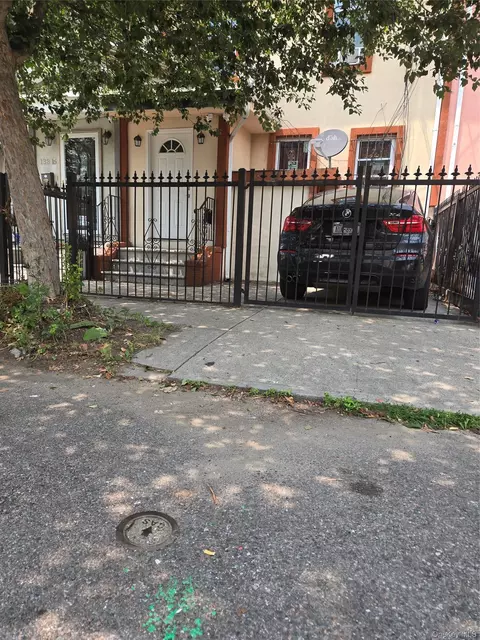 13817 102nd Ave, Jamaica, NY 11435