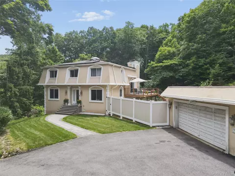 341 Call Hollow Rd, Stony Point, NY 10980