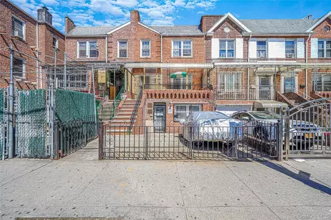 73-07 Woodside Ave, New York, NY 11377