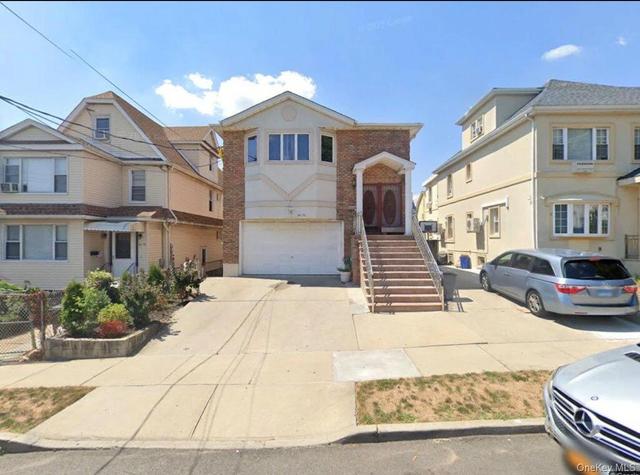 8470 159th St, Jamaica, NY 11432