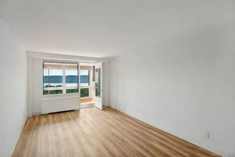 4705 Henry Hudson Pkwy #15C, New York, NY 10471