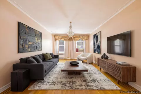 64-85 Saunders St #A8, New York, NY 11374