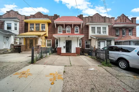15920 Highland Ave, Jamaica, NY 11432