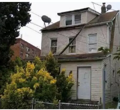 10850 171st Pl, Jamaica, NY 11433