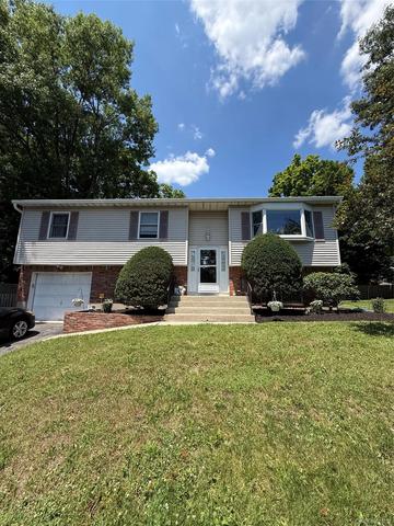 7 Twin Ct, Orangetown, NY 10965