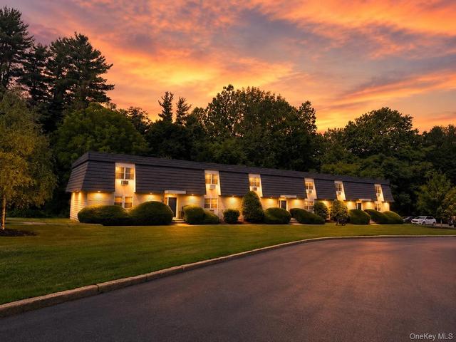 19 White Gate Dr # F, Wappinger, NY 12590