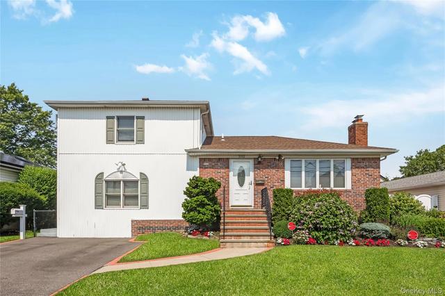 3332 Elliott Blvd, Oceanside, NY 11572