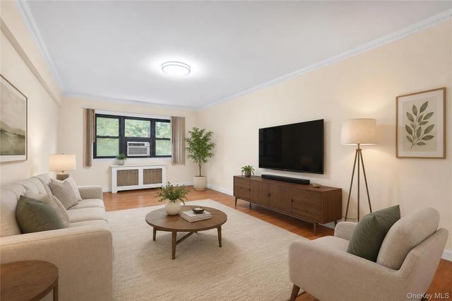 29-50 137th St #1G, Flushing, NY 11354