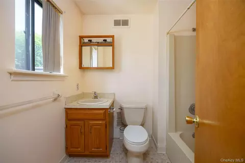 9 Ruby Cir, Poughkeepsie, NY 12603 photo 15