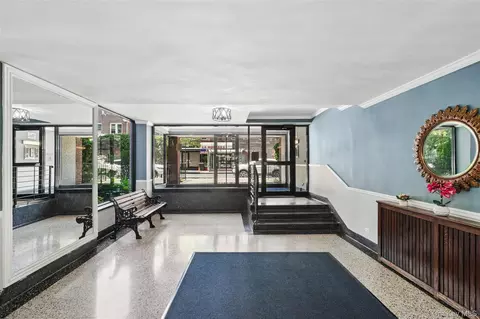 3305 90 St #2D, Jackson Heights, NY 11372