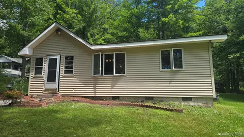 40 Barton Rd, Liberty, NY 12754